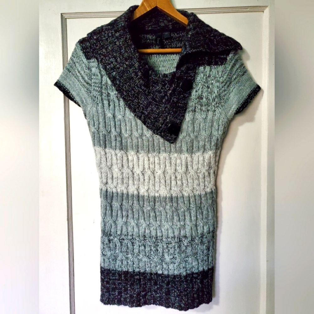 Gorgeous Knit Stripped Sweater 💕